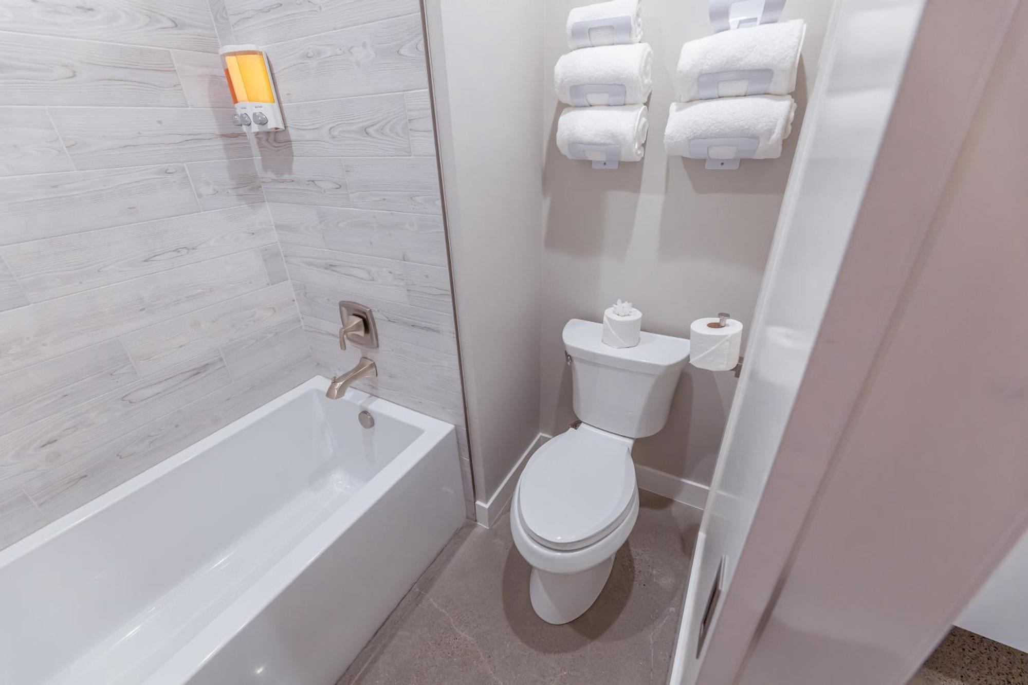 Baywood Inn Bed & Breakfast Экстерьер фото