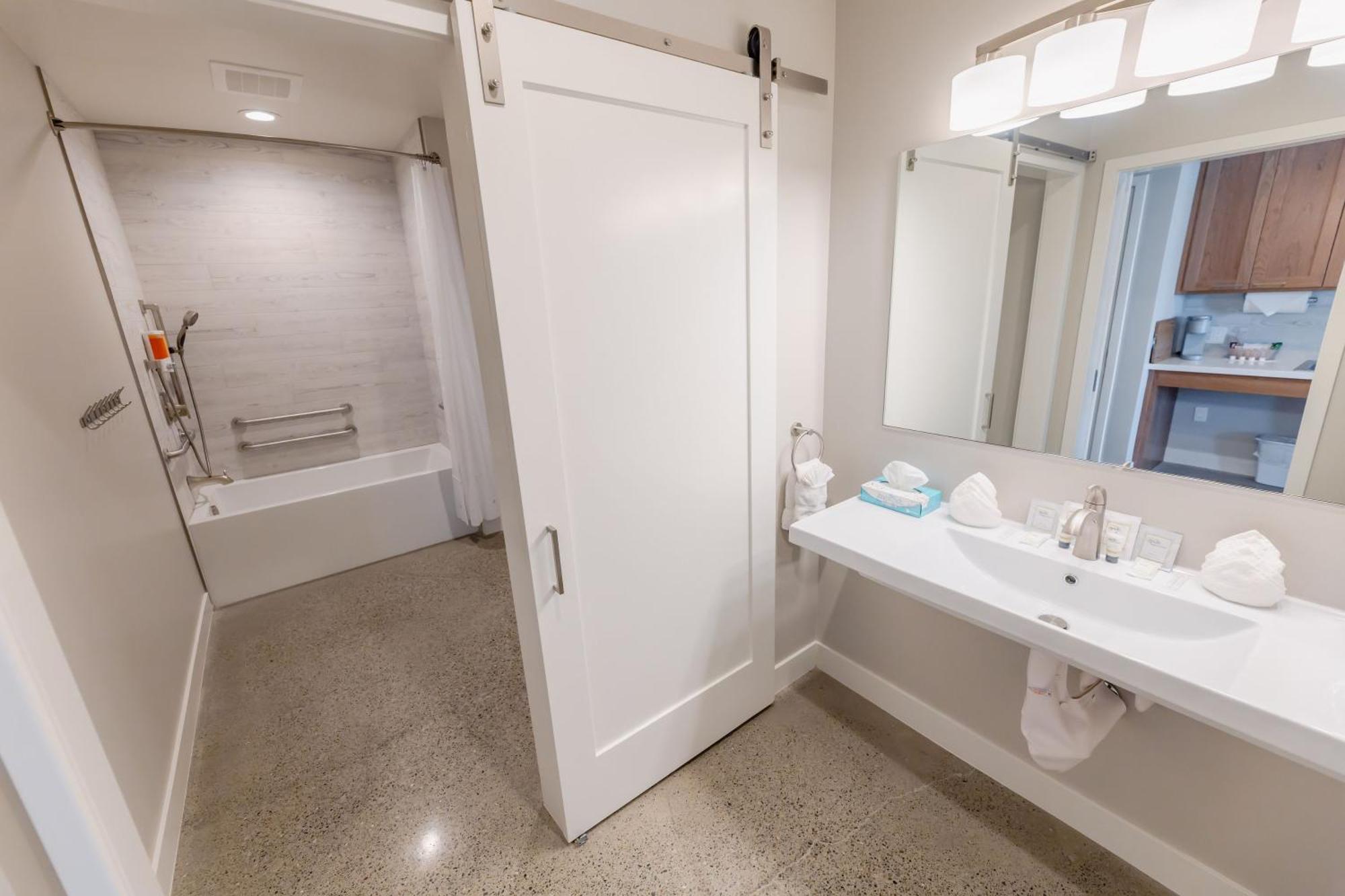 Baywood Inn Bed & Breakfast Экстерьер фото