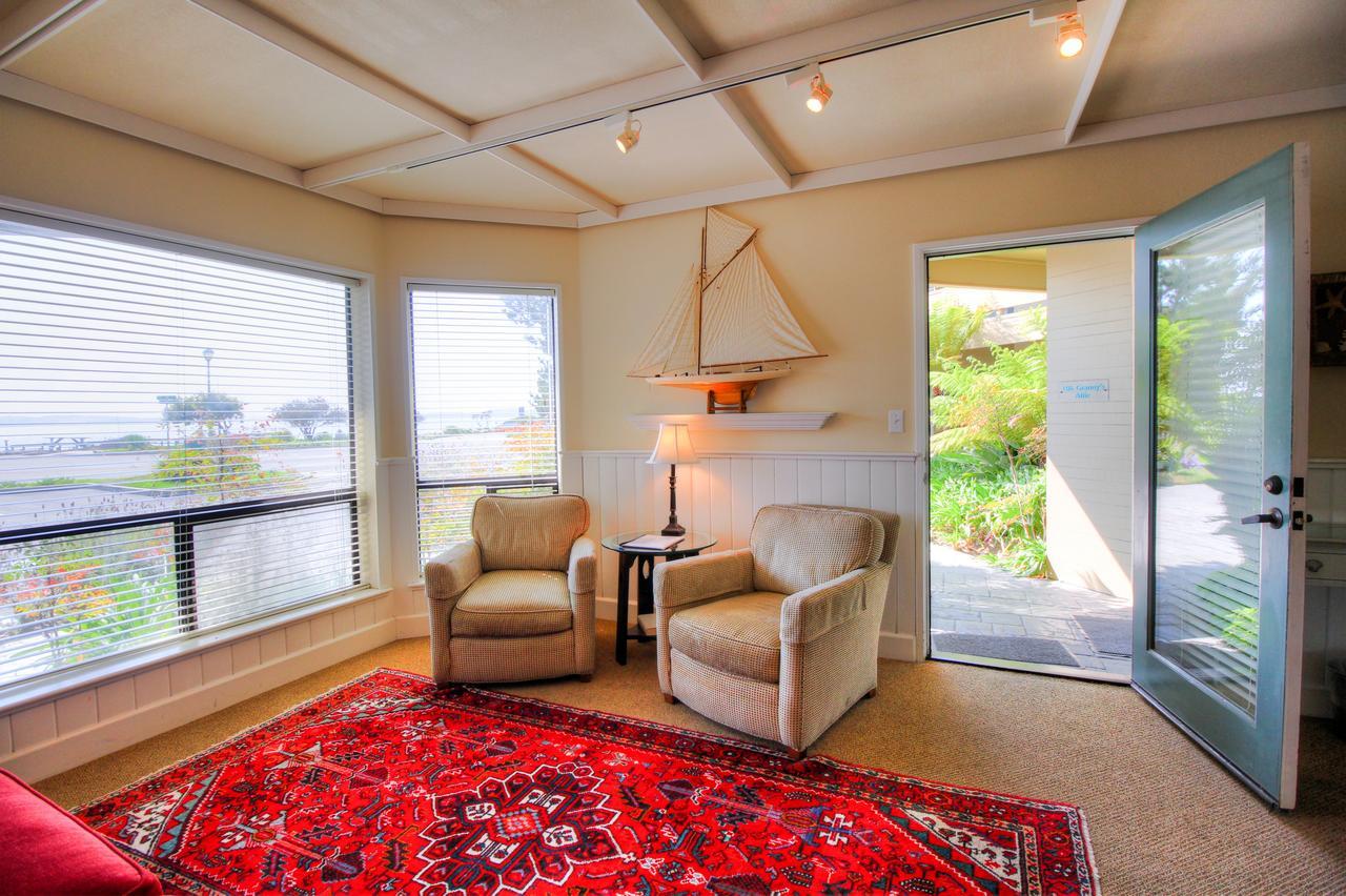 Baywood Inn Bed & Breakfast Экстерьер фото