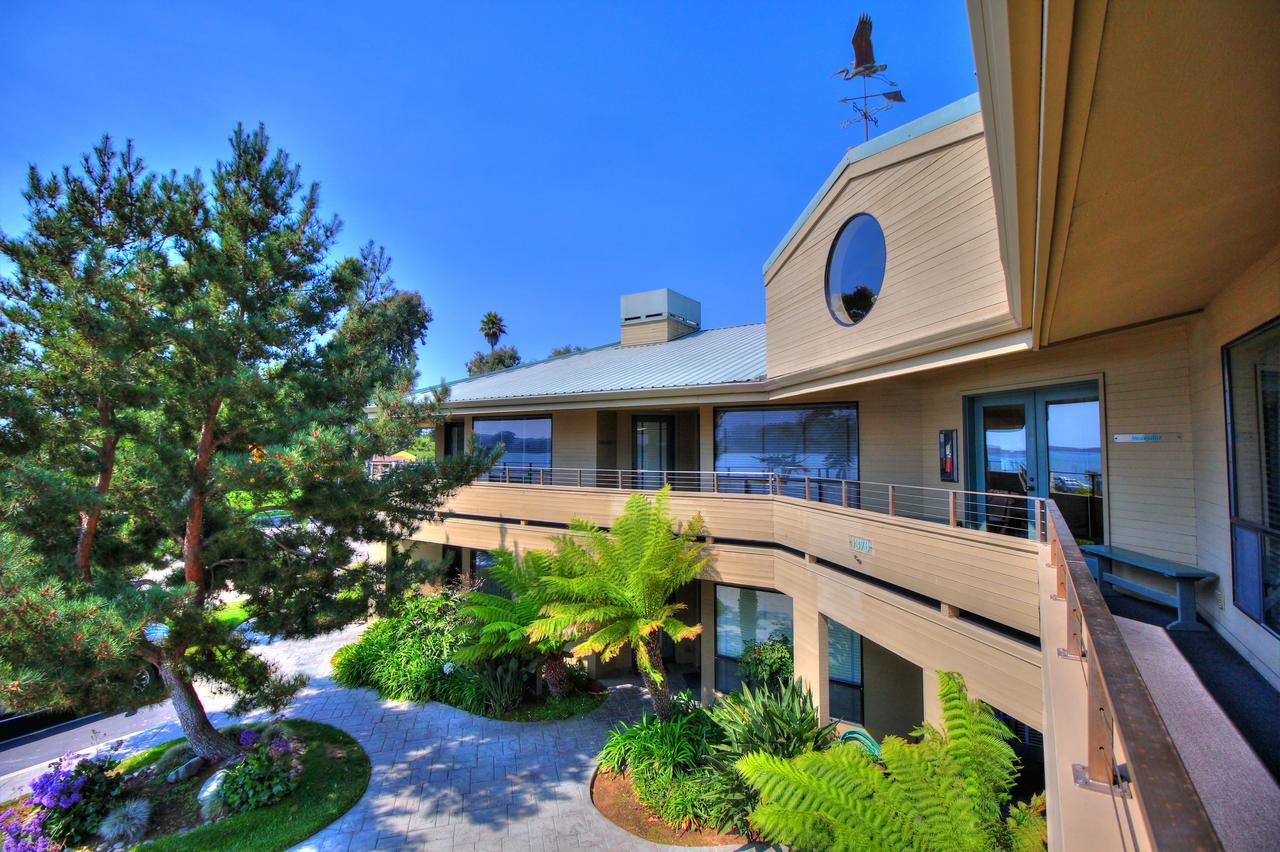Baywood Inn Bed & Breakfast Экстерьер фото